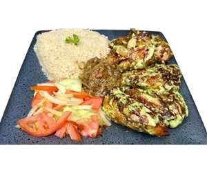 Demi-poulet braisé + attiéké