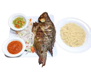 Poisson braisé + attiéké